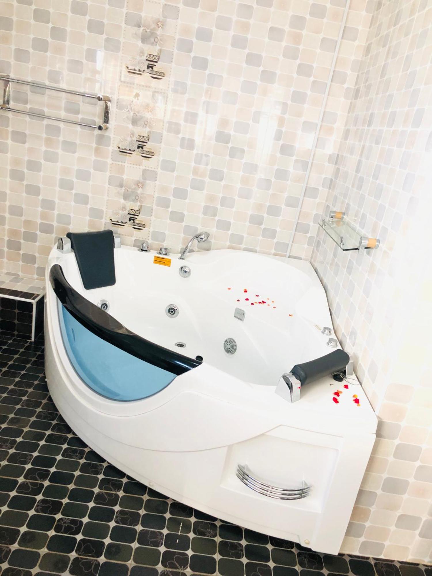 Gabz Airport Inn 哈博罗内 外观 照片